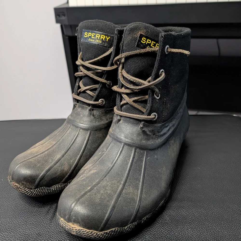 Sperry Saltwater Duck Boots | Waterproof Lace-Up | Black‎ | Women’s 9 STS84384